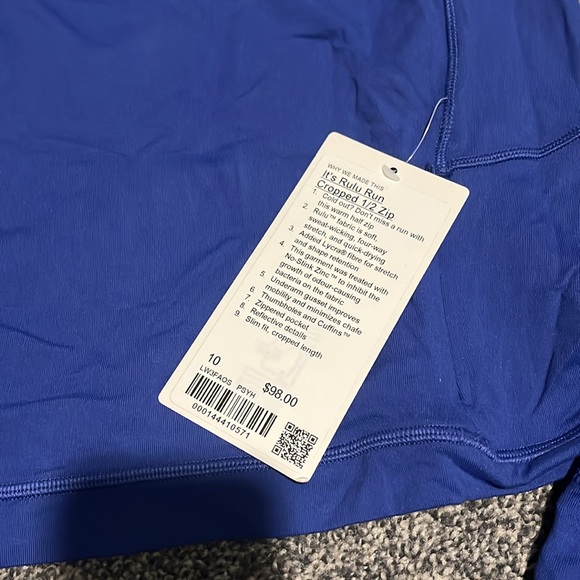 Lululemon It’s Rulu Run Cropped 1/2 Zip (10) FINAL SALE - Picture 2 of 3